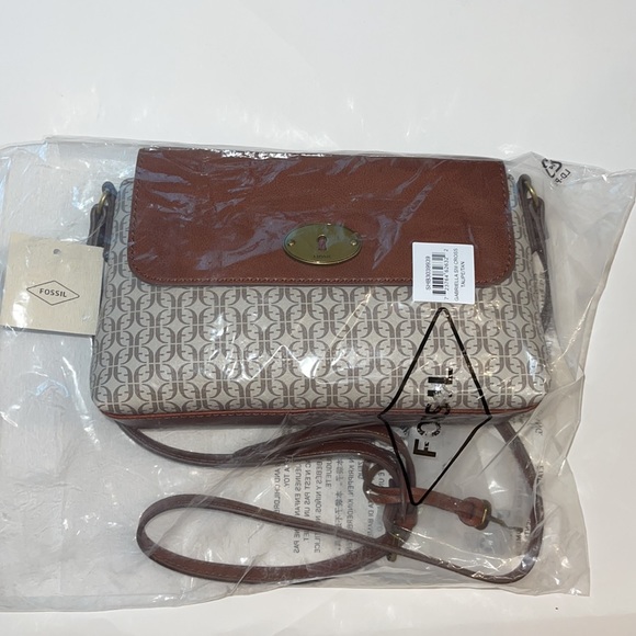 Fossil Women's Gabriella Printed PVC Small Flap Crossbody NWT - Picture 17 of 17